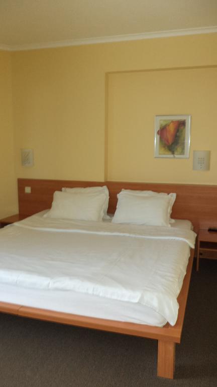 Elit Hotel Sofia Esterno foto